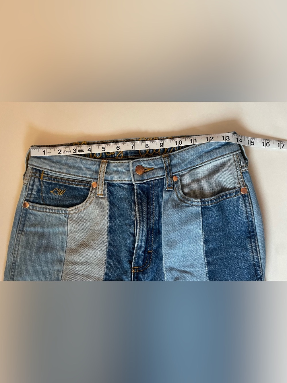 Lainey Wilson NWOT Never Worn Wrangler Patchwork Cotton Denim Blue Jeans - Picture 6 of 9